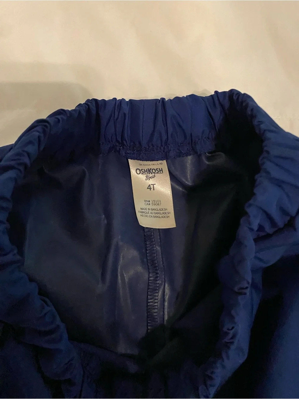 OshKosh Navy rain pants with heart accent 4T